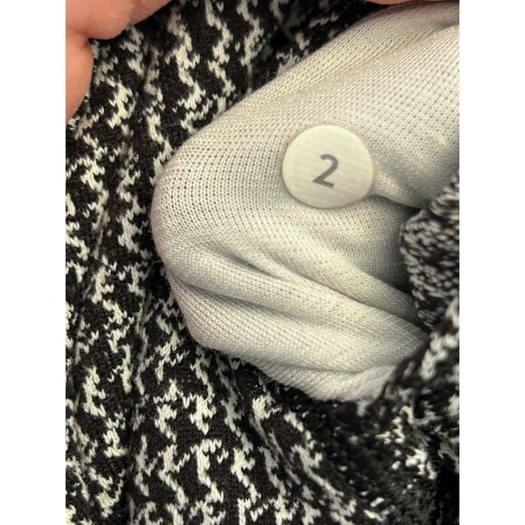 Lululemon Wunder Under size 2  Houndstooth Leggings 7/8 lenght - Picture 3 of 3